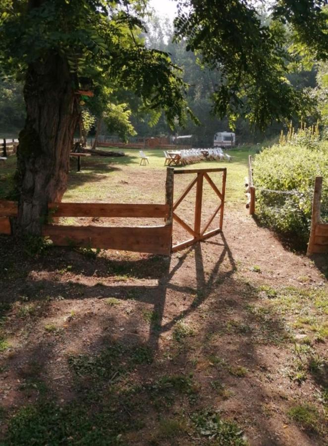 Les Roches Chambre D'Hotes Servant Zewnętrze zdjęcie